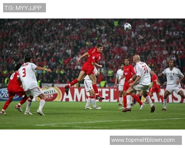 31岁足球球星的巅峰之路与挑战 他们如何面对职业生涯的黄金期